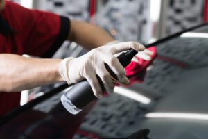 How to Clean Automotive Glass without Scratching it